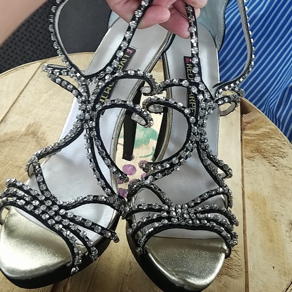 E Live from The Red Carpet Platforms - Picture 7 of 8